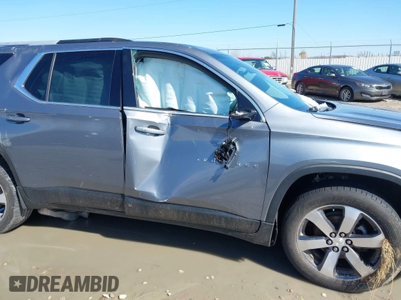 2018 Chevrolet Traverse LT Leather with VIN 1GNEVHKW3JJ263271, listed as a IAAI auction lot 41879774 with 108,843 mi miles. Bid and sale history available at carsss.com. Image 6.