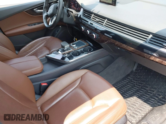 2017 Audi Q7 Premium Plus with VIN WA1LAAF73HD019855, listed as a IAAI auction lot 42449954 with 70,140 mi miles and . Bid and sale history available at DreamBid. Image 5.