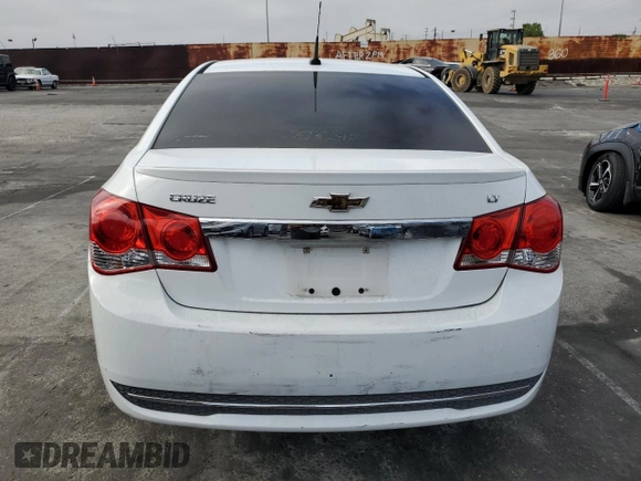 2014 Chevrolet Cruze 2LT z VIN 1G1PE5SB9E7436879, wystawiony jako Copart lot #59379565 z przebiegiem 183 282 mil mil oraz Czysty tytuł • Clean title. Historia ofert i sprzedaży dostępna na DreamBid. Obrazek 6.