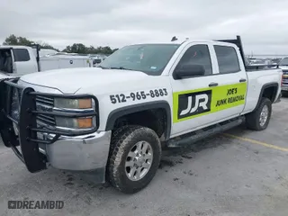 2015 Chevrolet Silverado 2500HD LT with VIN 1GC1KVEGXFF133842, listed as a IAAI auction lot 41572202 with 266,016 mi miles. Bid and sale history available at carsss.com. Image 2.