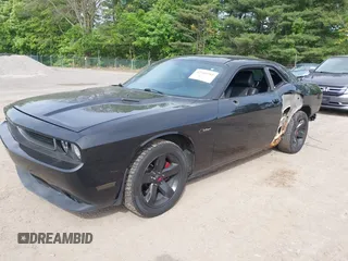 2011 Dodge Challenger z VIN 2B3CJ4DG1BH510981, wystawiony jako IAAI lot #42354382 z przebiegiem 129 050 mil mil oraz . Historia ofert i sprzedaży dostępna na DreamBid. Obrazek 2.