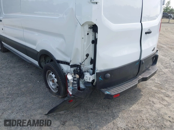 2023 Ford Transit Cargo с VIN 1FTBR1Y85PKC03205, выставлен на аукционе IAAI как лот 42113154 с пробегом 17 338 миль миль и . История ставок и продаж доступна на DreamBid. Изображение 6.