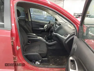2014 Dodge Journey SXT with VIN 3C4PDCBG2ET188822, listed as a IAAI auction lot 41219215 with 174,053 mi miles. Bid and sale history available at carsss.com. Image 5.