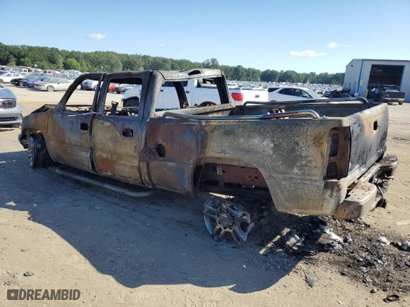2007 GMC Sierra 2500HD Classic SLE2 with VIN 1GTHK23D17F134269, listed as a Copart auction lot 72645824 with NaN miles and Non Repairable. Bid and sale history available at carsss.com. Image 2.