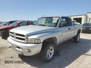 2001 Dodge 1500 with VIN 3B7HF13Z01G728058, listed as a Copart auction lot 52088175 with 99,784 mi miles and Clean Title. Bid and sale history available at carsss.com. Image 1.