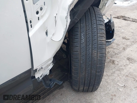 2025 Land Rover Defender S with VIN SALEJ7EX9S2383812, listed as a IAAI auction lot 41941914 with 412 mi miles and . Bid and sale history available at DreamBid. Image 18.