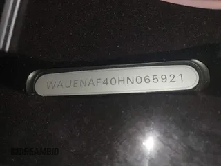 2017 Audi A4 Premium Plus z VIN WAUENAF40HN065921, wystawiony jako IAAI lot #41935818 z przebiegiem 89 661 mil mil oraz . Historia ofert i sprzedaży dostępna na DreamBid. Obrazek 9.