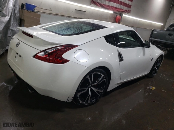 2018 Nissan 370Z Coupe with VIN JN1AZ4EH1JM571302, listed as a Copart auction lot 76838084 with 42002 miles and Salvage Title. Bid and sale history available at carsss.com. Image 3.