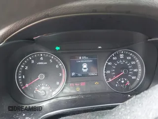 2019 Kia Forte LXS z VIN 3KPF24AD4KE063447, wystawiony jako IAAI lot #42278872 z przebiegiem 70 362 mil mil oraz . Historia ofert i sprzedaży dostępna na DreamBid. Obrazek 7.