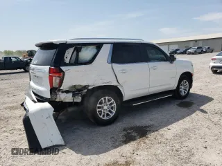 2021 Chevrolet Tahoe LS z VIN 1GNSKMKD0MR315982, wystawiony jako Copart lot #52740585 z przebiegiem 54 954 mil mil oraz Szkoda całkowita • Salvage title. Historia ofert i sprzedaży dostępna na DreamBid. Obrazek 3.