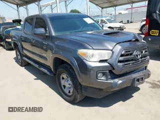 2016 Toyota Tacoma SR5 with VIN 5TFAX5GN7GX055884, listed as a IAAI auction lot 41943589 with 85,443 mi miles. Bid and sale history available at carsss.com. Image 1.