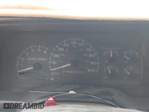 1998 Chevrolet Silverado 1500 with VIN 2GCEC19R3W1122806, listed as a IAAI auction lot 42153517 with 271,788 mi miles and . Bid and sale history available at DreamBid. Image 7.
