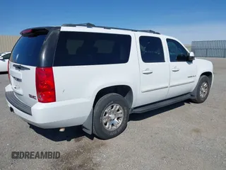 2007 GMC Yukon XL SLT with VIN 1GKFC16007R427817, listed as a IAAI auction lot 41836223 with 154,599 mi miles. Bid and sale history available at carsss.com. Image 4.