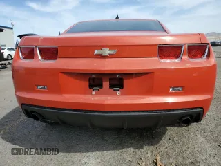 2011 Chevrolet Camaro 2LS z VIN 2G1FA1ED0B9140074, wystawiony jako Copart lot #50239355 z przebiegiem 94 231 mil mil oraz Szkoda całkowita • Salvage title. Historia ofert i sprzedaży dostępna na DreamBid. Obrazek 6.