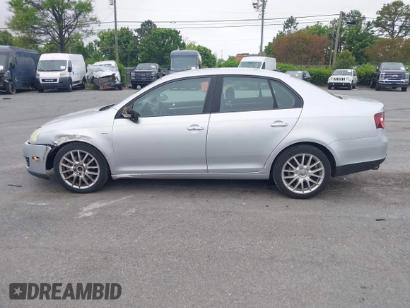 2008 Volkswagen Jetta Wolfsburg Edition с VIN 3VWRJ71K98M154838, выставлен на аукционе IAAI как лот 42005489 с пробегом 199 298 миль миль и . История ставок и продаж доступна на DreamBid. Изображение 14.