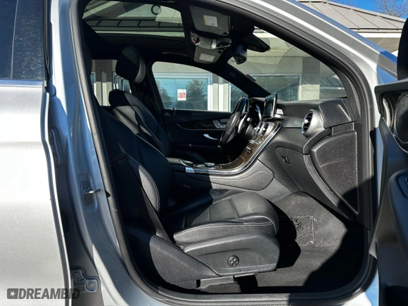 2017 Mercedes-Benz GLC with VIN WDC0G4KB0HV004236, listed as a Copart auction lot 49125075 with 169,931 mi miles and Clean Title. Bid and sale history available at carsss.com. Image 5.