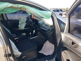 2020 Ford EcoSport SE z VIN MAJ3S2GE8LC335181, wystawiony jako IAAI lot #41806136 z przebiegiem 71 142 mil mil oraz . Historia ofert i sprzedaży dostępna na DreamBid. Obrazek 5.
