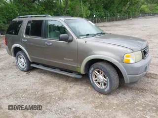 2002 Ford Explorer XLS z VIN 1FMZU62K92ZC75860, wystawiony jako IAAI lot #42333766 z przebiegiem 324 101 mil mil oraz . Historia ofert i sprzedaży dostępna na DreamBid. Obrazek 1.