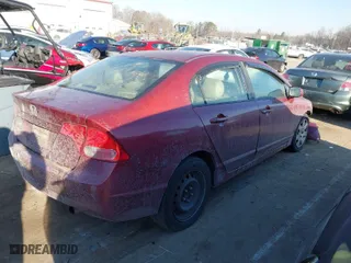 2008 Honda Civic Sdn LX with VIN 2HGFA16568H531809, listed as a IAAI auction lot 41304772 with 1 mi miles. Bid and sale history available at carsss.com. Image 4.