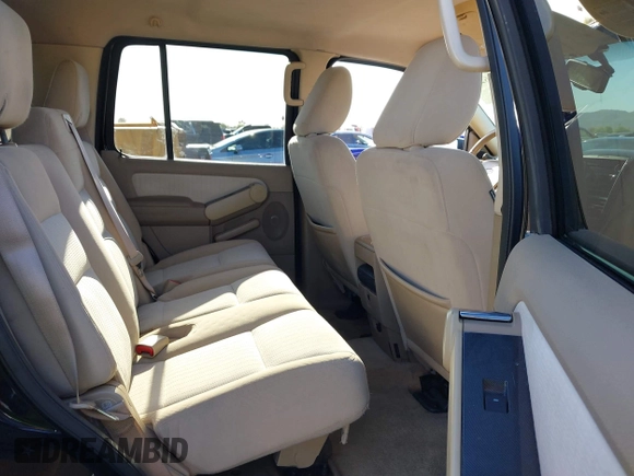2010 Ford Explorer XLT z VIN 1FMEU6DE6AUA59210, wystawiony jako IAAI lot #41999624 z przebiegiem 131 373 mil mil oraz . Historia ofert i sprzedaży dostępna na DreamBid. Obrazek 8.