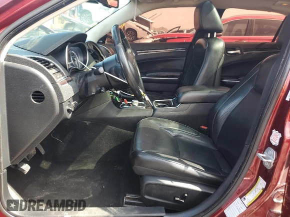 2019 Chrysler 300 Limited with VIN 2C3CCAKG6KH586503, listed as a Copart auction lot 46902195 with 115,834 mi miles and Clean Title. Bid and sale history available at carsss.com. Image 7.