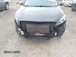 2018 Kia Sorento LX V6 with VIN 5XYPGDA57JG368022, listed as a IAAI auction lot 41853491 with 173,830 mi miles. Bid and sale history available at carsss.com. Image 6.