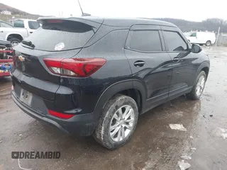 2021 Chevrolet TrailBlazer LS with VIN KL79MNSL7MB062440, listed as a IAAI auction lot 41164871 with 67,880 mi miles. Bid and sale history available at carsss.com. Image 4.
