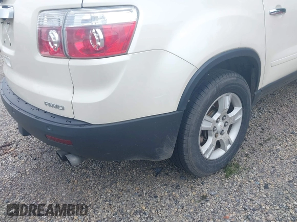 2009 GMC Acadia SLT2 with VIN 1GKEV33D69J208693, listed as a IAAI auction lot 42502300 with Not provided miles and . Bid and sale history available at DreamBid. Image 13.