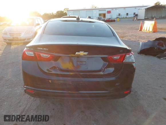 2016 Chevrolet Malibu LS z VIN 1G1ZB5STXGF349236, wystawiony jako IAAI lot #40813397 z przebiegiem 83 477 mil mil oraz . Historia ofert i sprzedaży dostępna na DreamBid. Obrazek 17.