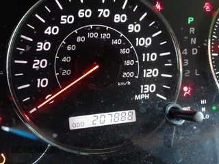 2009 Lexus GX 470 z VIN JTJBT20X490173927, wystawiony jako IAAI lot #41908072 z przebiegiem 207 888 mil mil oraz . Historia ofert i sprzedaży dostępna na DreamBid. Obrazek 15.