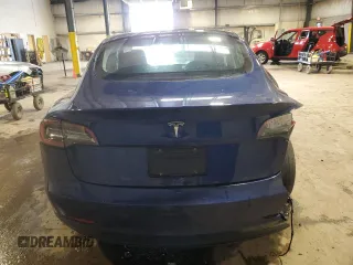 2022 Tesla Model 3 z VIN 5YJ3E1EA8NF369767, wystawiony jako Copart lot #59320655 z przebiegiem 103 069 mil mil oraz Czysty tytuł • Clean title. Historia ofert i sprzedaży dostępna na DreamBid. Obrazek 6.