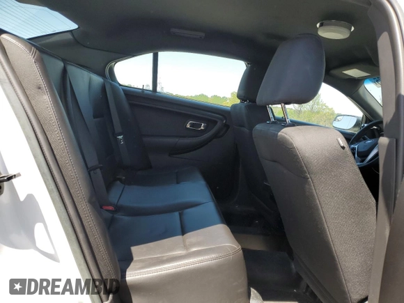 2016 Ford Police Interceptor with VIN 1FAHP2MT7GG136776, listed as a Copart auction lot 52381585 with 142,001 mi miles and Non repairable. Bid and sale history available at DreamBid. Image 10.