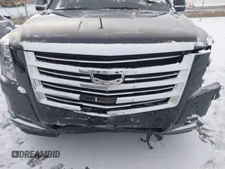 2015 Cadillac Escalade ESV Platinum z VIN 1GYS4UKJ0FR746571, wystawiony jako IAAI lot #38461309 z przebiegiem 65 724 mil mil oraz . Historia ofert i sprzedaży dostępna na DreamBid. Obrazek 12.