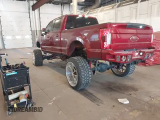 2019 Ford F-250 XL z VIN 1FT7W2BT5KEE64018, wystawiony jako IAAI lot #42055400 z przebiegiem 43 255 mil mil oraz . Historia ofert i sprzedaży dostępna na DreamBid. Obrazek 3.