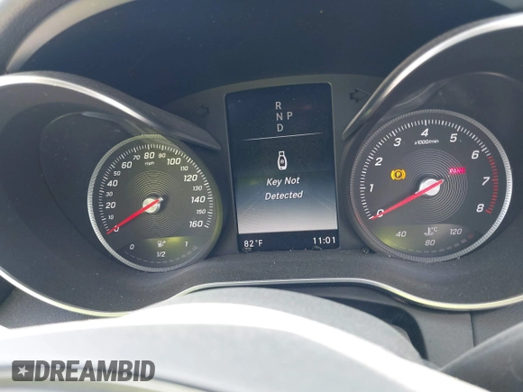 2015 Mercedes-Benz C 300 Luxury with VIN 55SWF4KB6FU003010, listed as a IAAI auction lot 42070803 with Not Provided miles and . Bid and sale history available at DreamBid. Image 7.