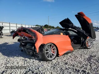 2021 McLaren 765LT z VIN SBM14RCA3MW765537, wystawiony jako Copart lot #39177933 z przebiegiem Nie podano mil oraz Szkody całkowita. Historia ofert i sprzedaży dostępna na DreamBid. Obrazek 3.