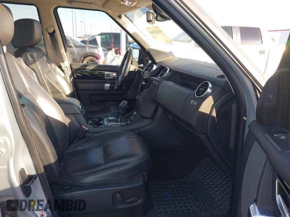 2011 Land Rover LR4 Lux with VIN SALAK2D45BA557984, listed as a IAAI auction lot 41263368 with 176,694 mi miles and . Bid and sale history available at DreamBid. Image 5.