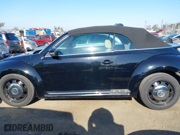 2013 Volkswagen Beetle 50s Edition with VIN 3VW5P7AT5DM829195, listed as a IAAI auction lot 42225948 with 87,202 mi miles and . Bid and sale history available at DreamBid. Image 15.
