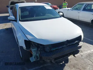 2013 Volkswagen Jetta SE with VIN 3VWDP7AJ4DM361390, listed as a IAAI auction lot 42683606 with 229,967 mi miles and . Bid and sale history available at DreamBid. Image 6.