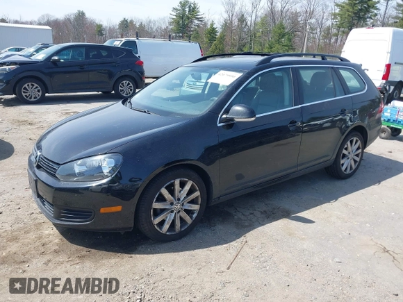 2012 Volkswagen Jetta SportWagen SE with VIN 3VWPP7AJ8CM618837, listed as a IAAI auction lot 42079950 with 182,719 mi miles. Bid and sale history available at carsss.com. Image 2.