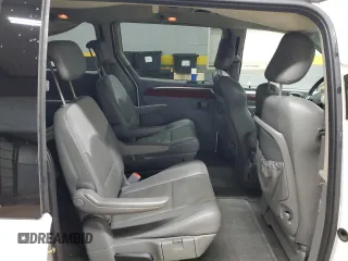2007 Chrysler Town & Country Limited with VIN 2A8GP64L47R171635, listed as a Copart auction lot 44919485 with 172,136 mi miles and Salvage Title. Bid and sale history available at DreamBid. Image 11.