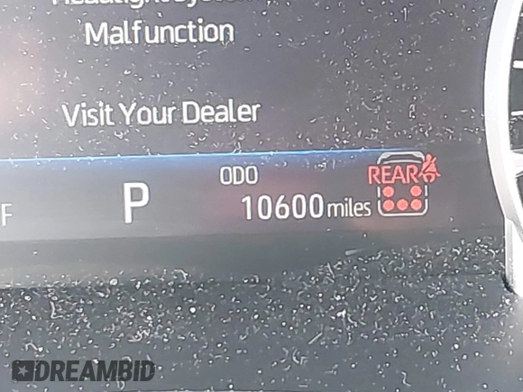 2024 Toyota Highlander LE with VIN 5TDKDRBH2RS568670, listed as a IAAI auction lot 42549212 with 10,600 mi miles and . Bid and sale history available at DreamBid. Image 16.