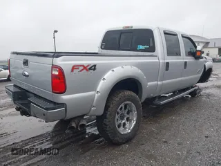 2014 Ford F-250 XL z VIN 1FT7W2BT8EEA01598, wystawiony jako IAAI lot #42258142 z przebiegiem 182 057 mil mil oraz . Historia ofert i sprzedaży dostępna na DreamBid. Obrazek 4.
