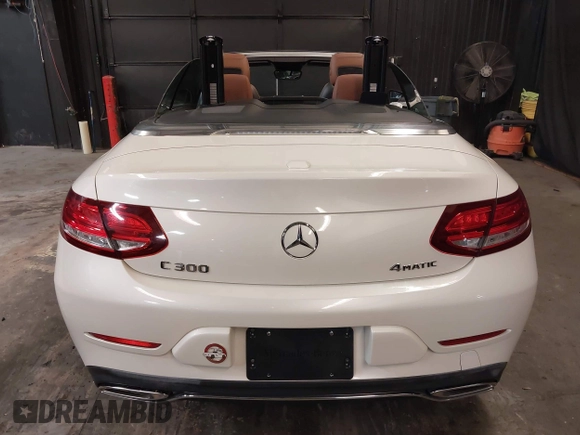 2018 Mercedes-Benz C 300 with VIN WDDWK4KB6JF646464, listed as a IAAI auction lot 42150269 with 40,618 mi miles and . Bid and sale history available at DreamBid. Image 16.