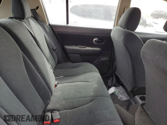 2011 Nissan Versa S z VIN 3N1BC1CP5BL380167, wystawiony jako Copart lot #45352784 z przebiegiem 149 376 mil mil oraz Szkoda całkowita • Salvage title. Historia ofert i sprzedaży dostępna na DreamBid. Obrazek 10.