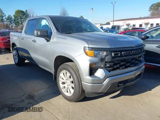2024 Chevrolet Silverado 1500 Custom z VIN 1GCPDBEK2RZ148510, wystawiony jako IAAI lot #41636015 z przebiegiem 51 798 mil mil oraz . Historia ofert i sprzedaży dostępna na DreamBid. Obrazek 1.