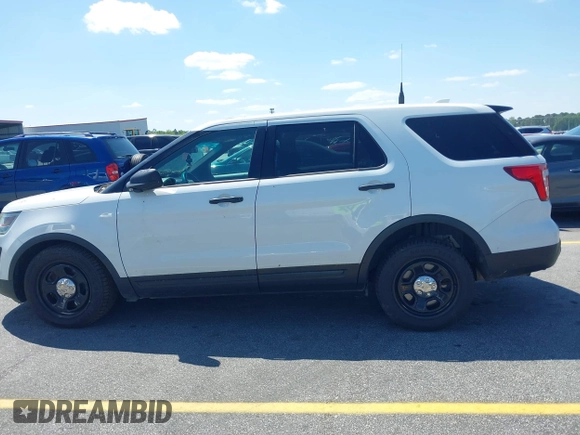 2017 Ford Police Interceptor Utility z VIN 1FM5K8ARXHGA04700, wystawiony jako IAAI lot #41942683 z przebiegiem 120 594 mil mil oraz . Historia ofert i sprzedaży dostępna na DreamBid. Obrazek 15.