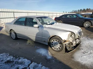 2001 Mercedes-Benz E-Class AWD with VIN WDBJF82J91X045050, listed as a Copart auction lot 41681525 with 0 mi miles and Salvage Title. Bid and sale history available at carsss.com. Image 4.