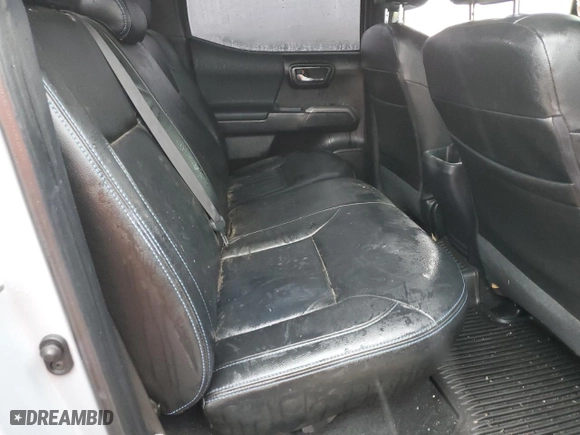 2019 Toyota Tacoma 4WD SR with VIN 3TMCZ5AN0KM222807, listed as a Copart auction lot 80084404 with 71,593 mi miles and Salvage Title. Bid and sale history available at carsss.com. Image 10.