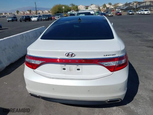 2017 Hyundai Azera Limited with VIN KMHFH4JG9HA579125, listed as a IAAI auction lot 41718120 with NaN miles. Bid and sale history available at carsss.com. Image 16.